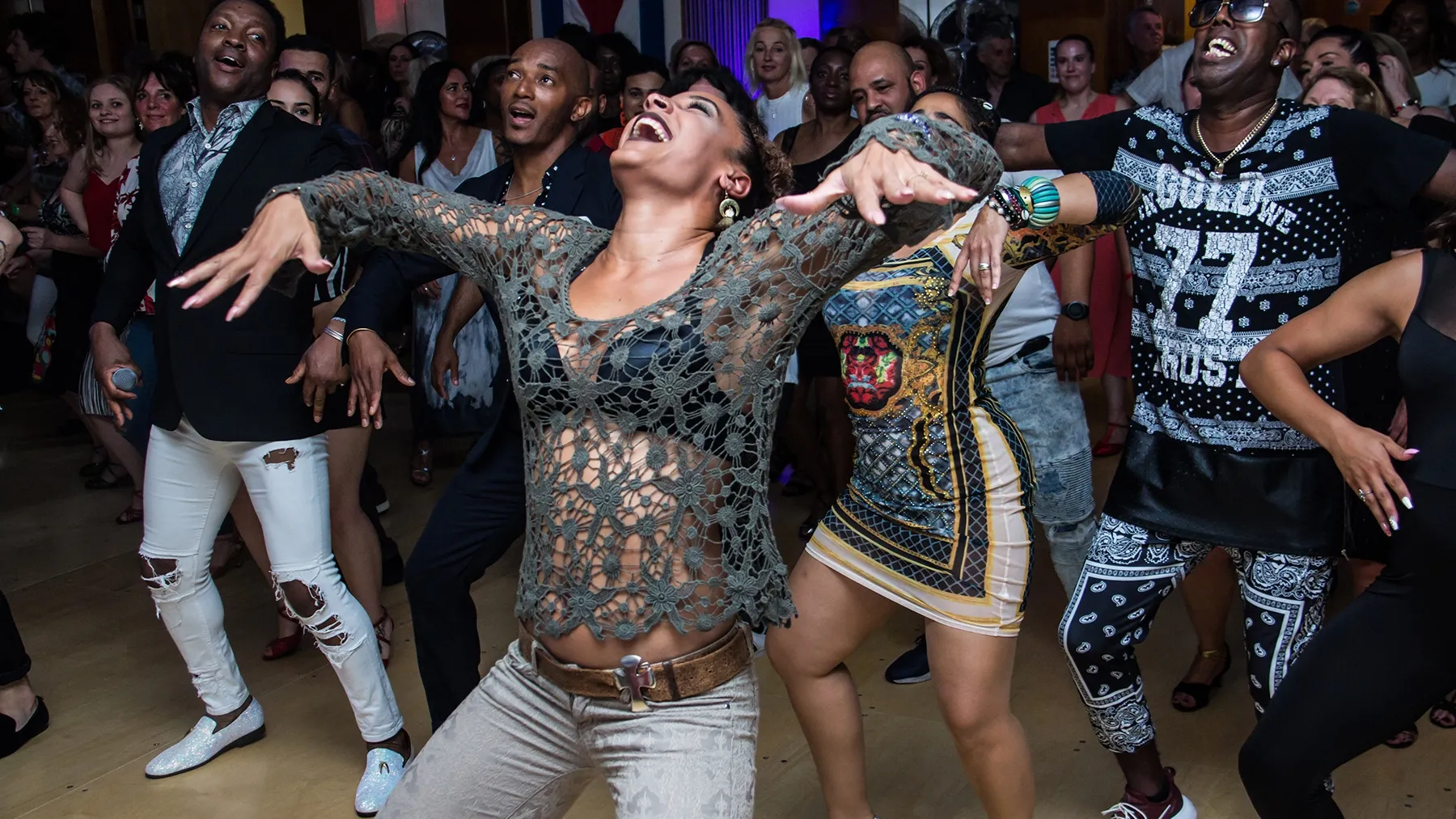 2019 07 05 salsa feel the heat friday party 14